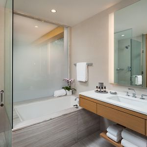 Classic King Room City View
